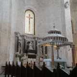 Nella Basilica di San Nicola, incluso nella nicchia absidale, dietro il ciborio che sovrasta l�altare, si trova il mausoleo di Bona Sforza, i cui resti sono conservati proprio nella chiesa